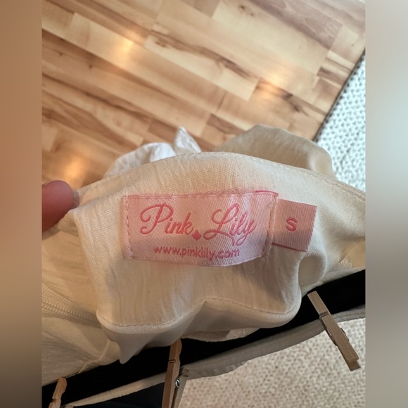 Pink Lily Meant to Be White two piece set - Picture 5 of 5